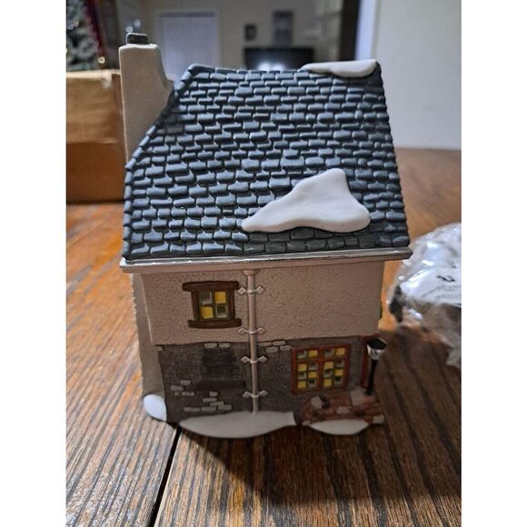 Vintage 1995 Dept 56 Dickens Village Morston Steak Kidney Pie Christmas Building - Picture 4 of 8
